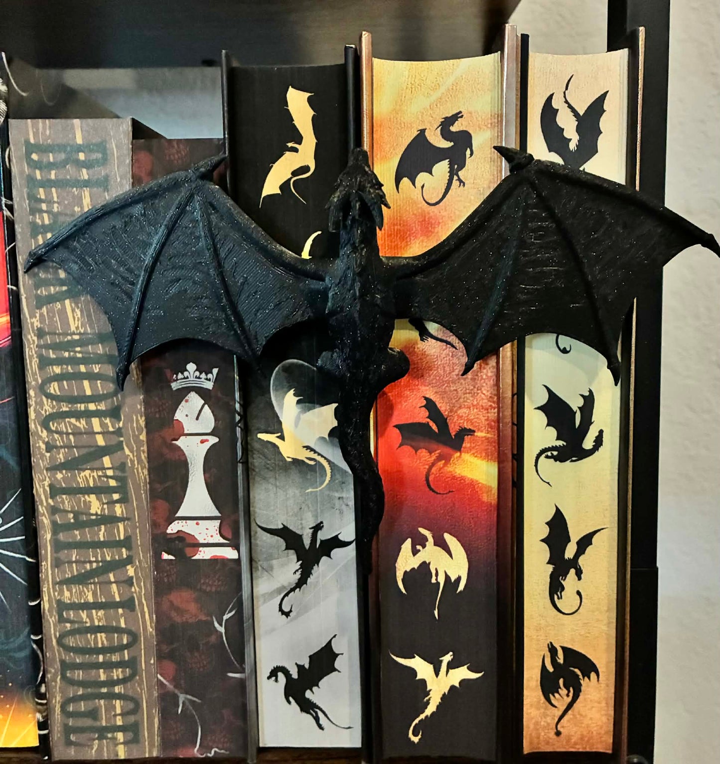 Dragon bookshelf insert